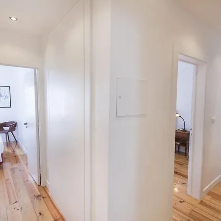 Lovelystay Rooftop Duplex In Sao Bento 아파트 리스본
