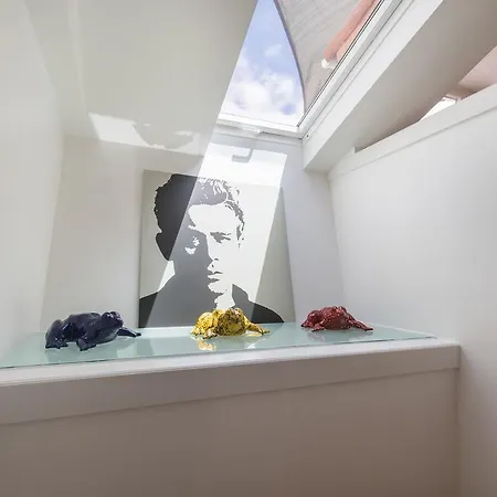 Lovelystay Rooftop Duplex In Sao Bento 리스본