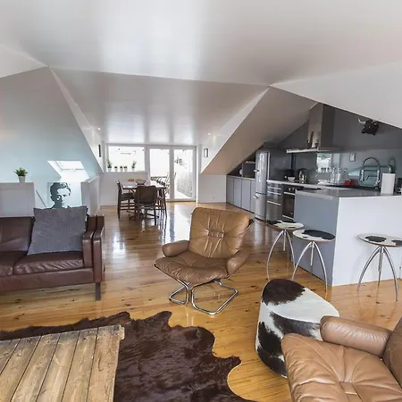 Lovelystay Rooftop Duplex In Sao Bento Daire