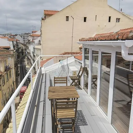 Lovelystay Rooftop Duplex In Sao Bento Lisboa